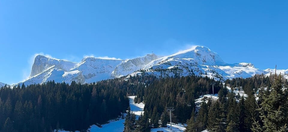 Nearby landmark, Natural landscape