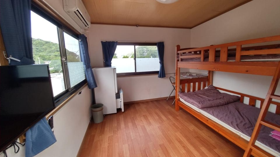 bunk bed