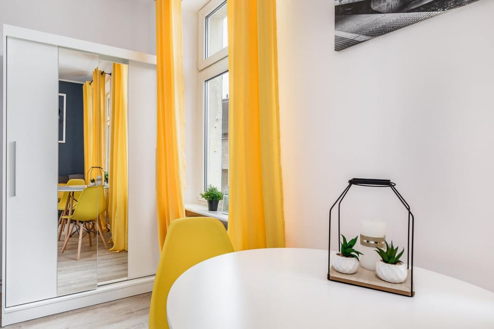 Seating area, wardrobe