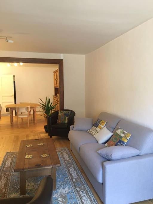 Belle maison spacieuse près d'Arbois House in Jura