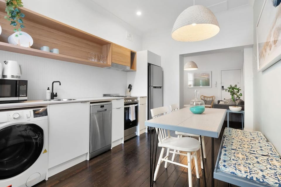 Bondi Lifestyle Apartment, Walk to Totti's & Cafes Apartment in Sydney