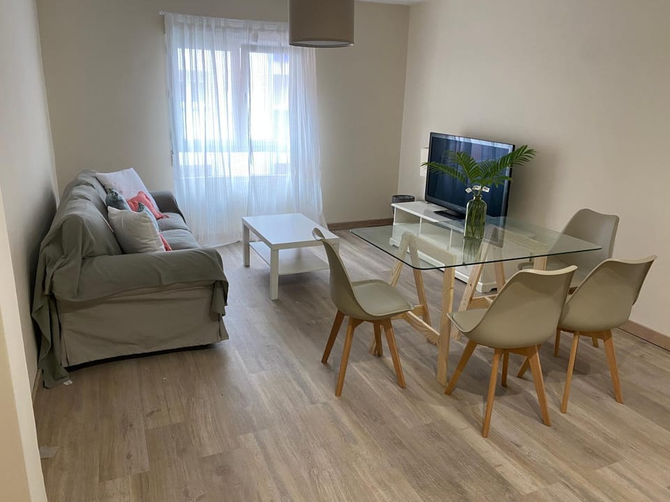 Piso completo, muy cerca de la playa de gijon, VUT-4369-AS9 Apartment in Gijón