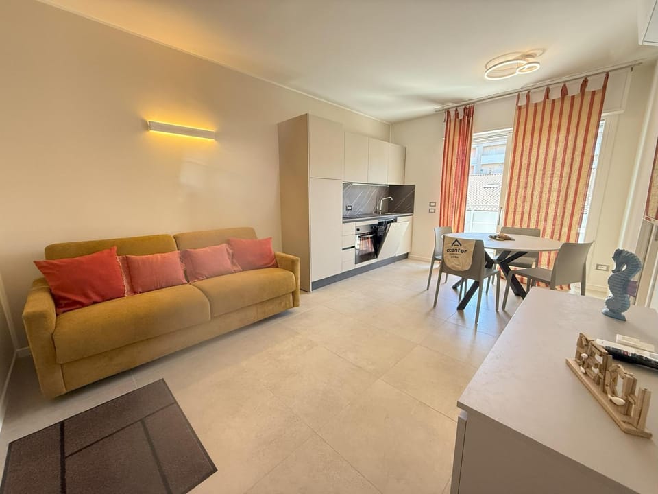TV and multimedia, Kitchen or kitchenette, Living room, Dining area, dishwasher, oven