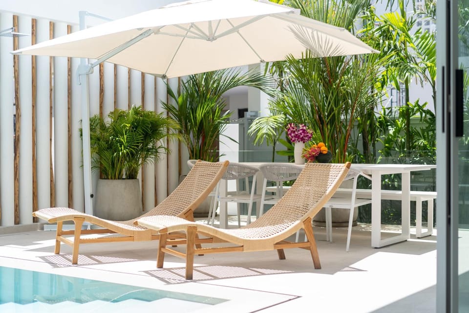 Patio, sunbed