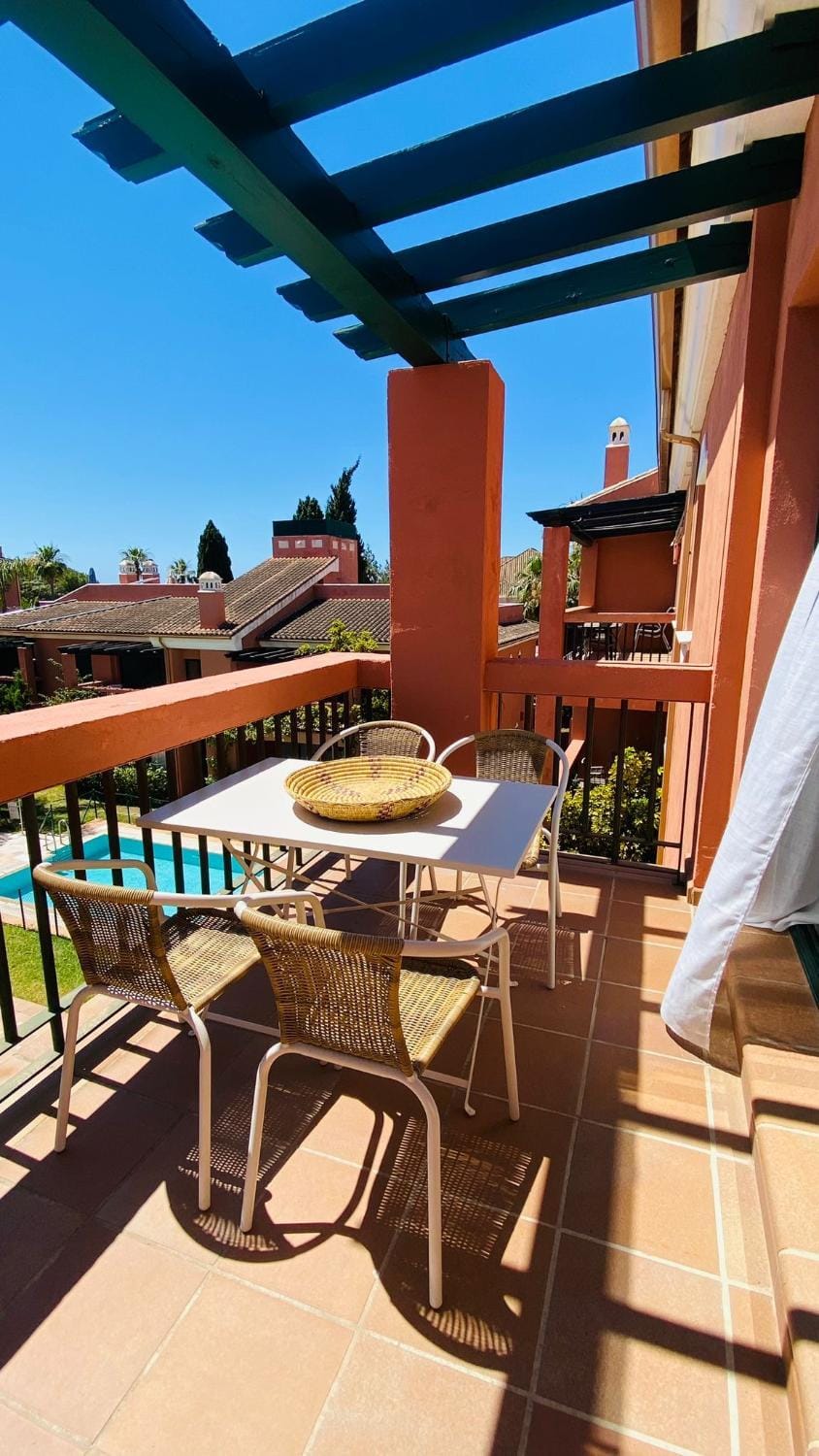 Day, Balcony/Terrace, Seating area, Dining area