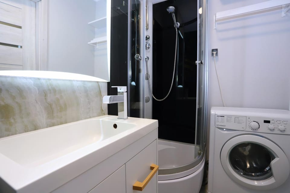 Shower, Bathroom, washing machine