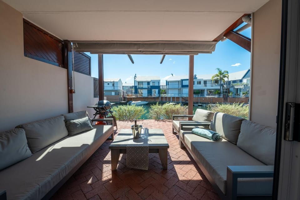 Patio, Day, View (from property/room), Balcony/Terrace, Seating area