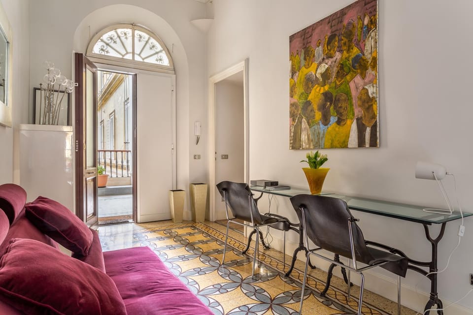 Living room, Seating area