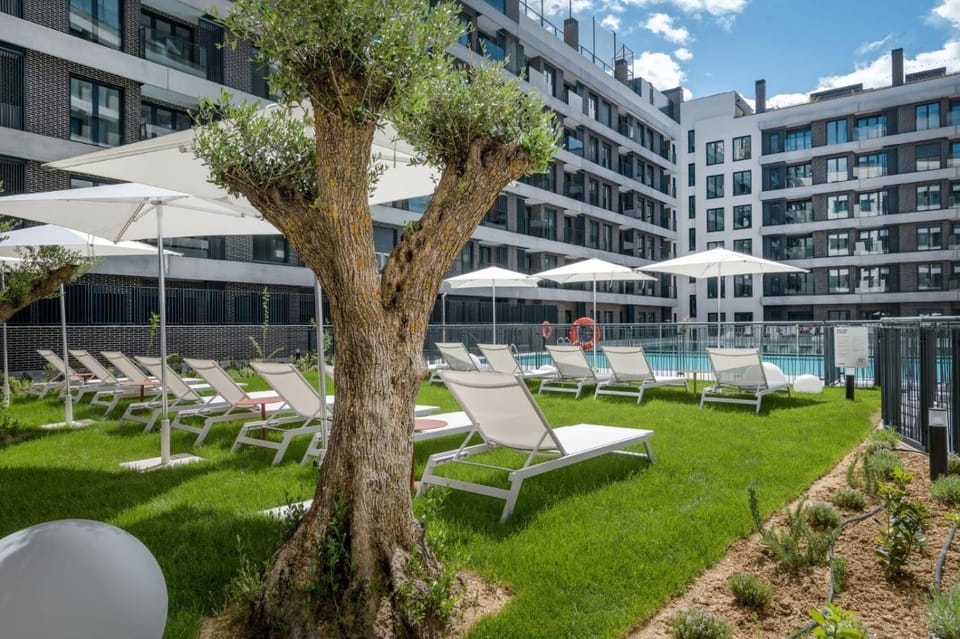 Plenora Alejandro Dumas Apartment in Madrid