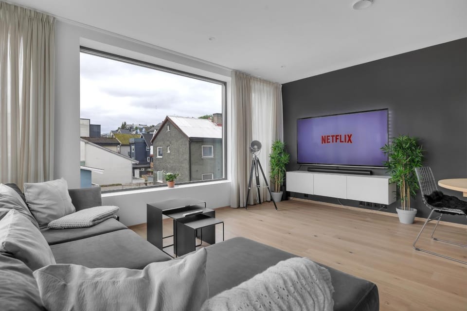 TV and multimedia, View (from property/room), Living room, Seating area