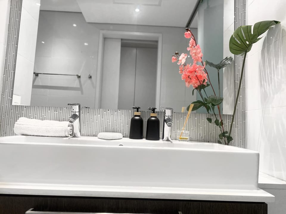 Sandton Skye luxury hotel Apartment in Sandton