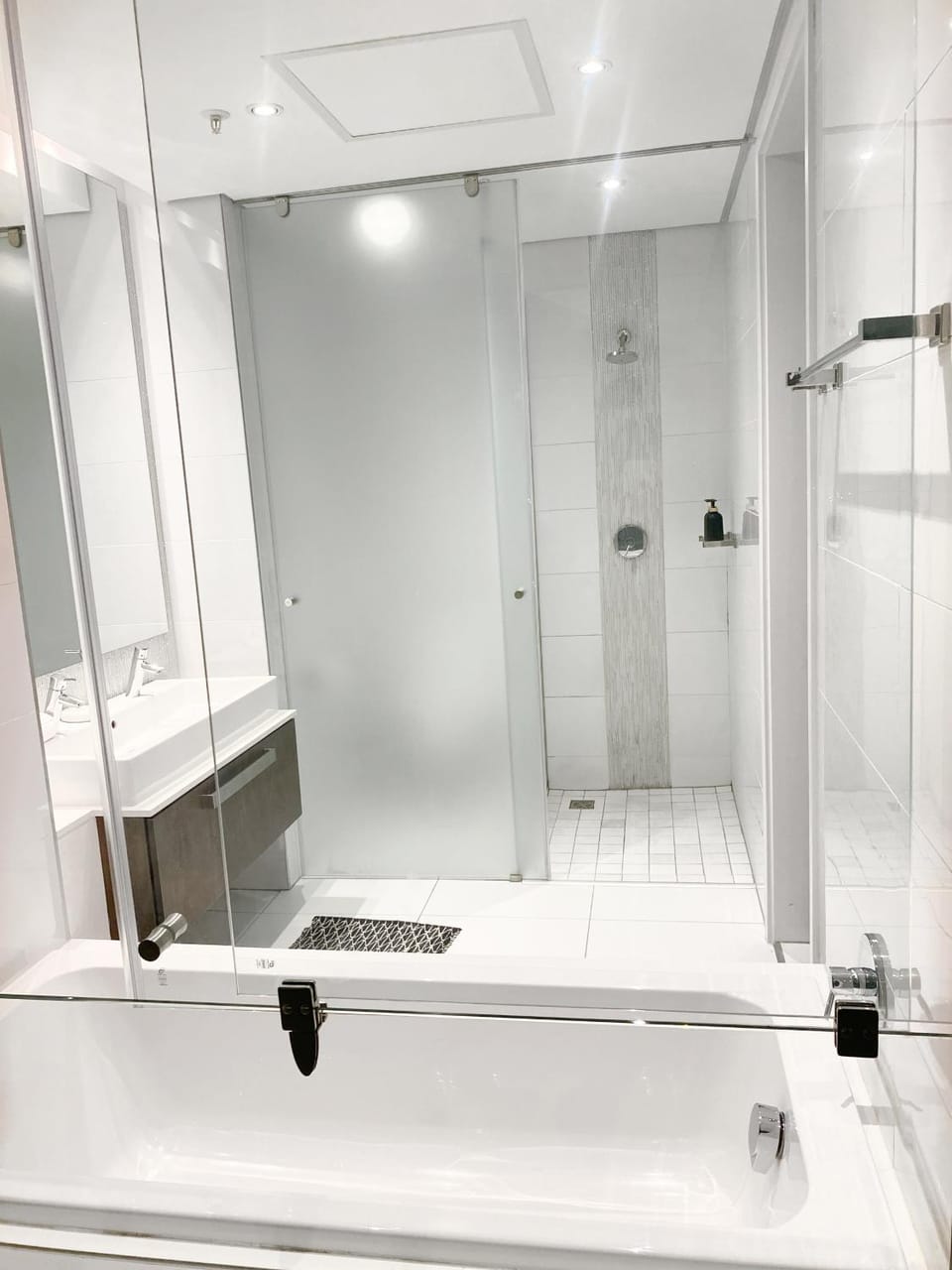 Sandton Skye luxury hotel Apartment in Sandton