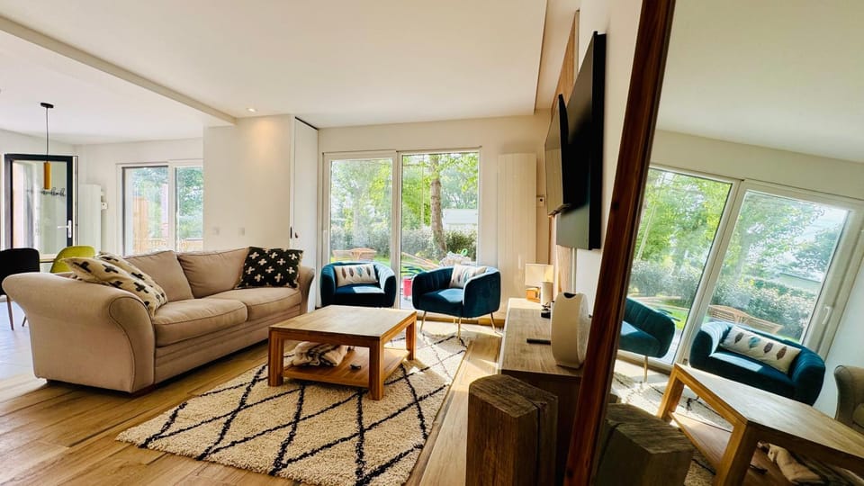 TV and multimedia, Living room