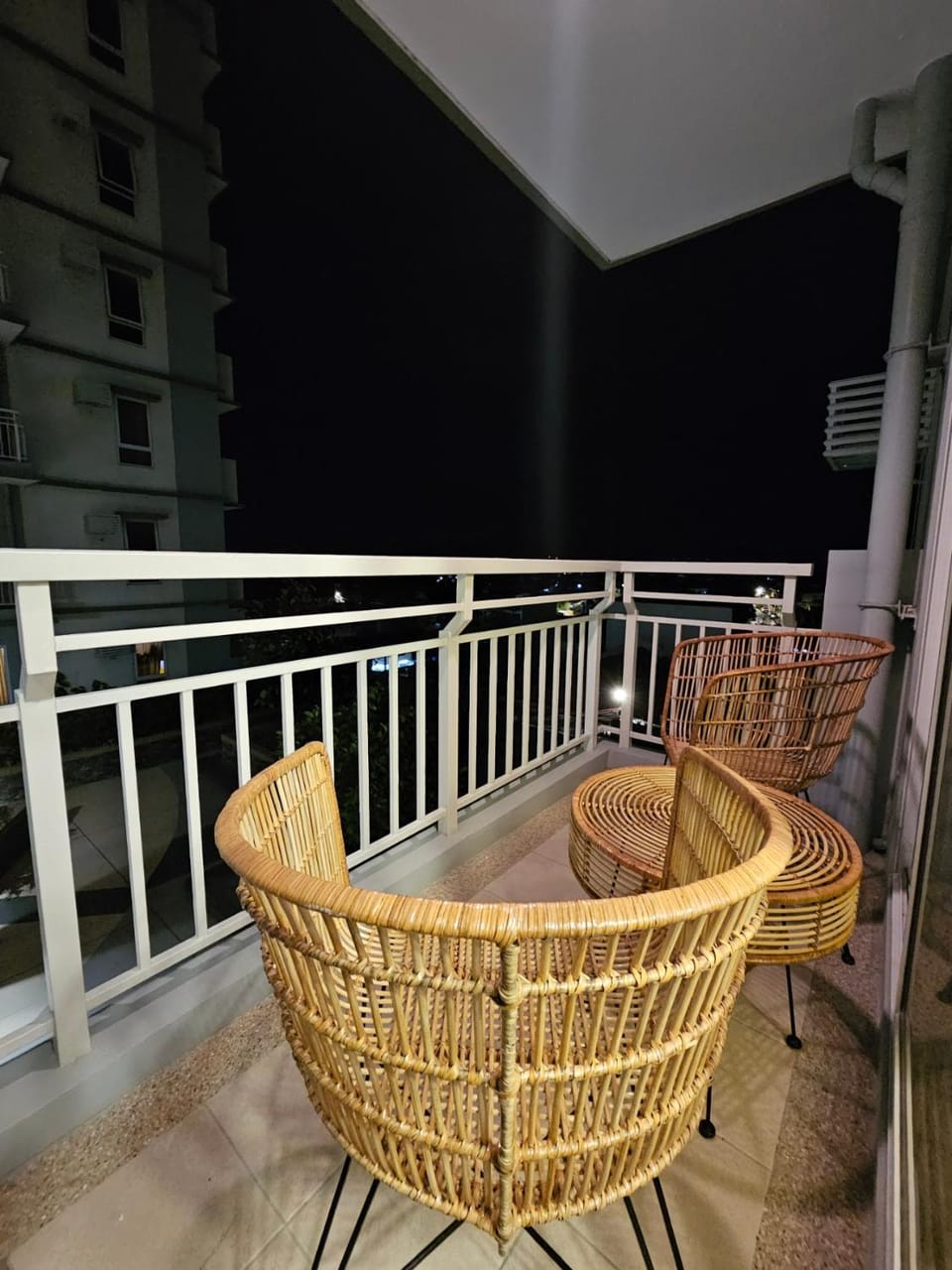 Verdon Parc 2 Bedroom with 2 Balcony Apartment in Davao City