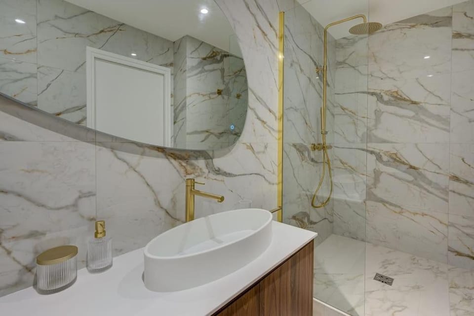 Stunning Family Flat - Grands Boulevards - with AC Apartment in Paris