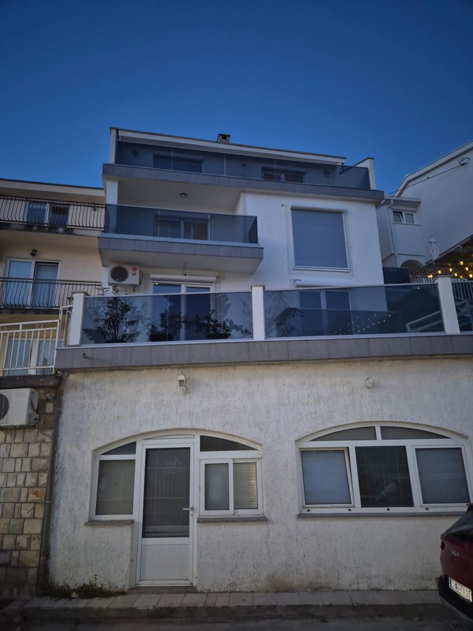Property building, Facade/entrance
