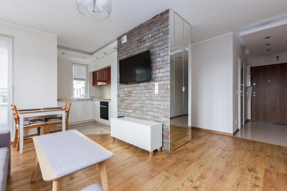 Communal lounge/ TV room, TV and multimedia, Kitchen or kitchenette, Living room, Seating area, Dining area, Evening entertainment, oven, stove