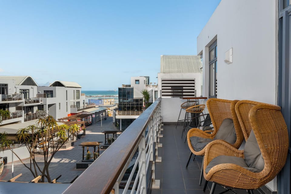 238 Eden On The Bay Apartment in Cape Town