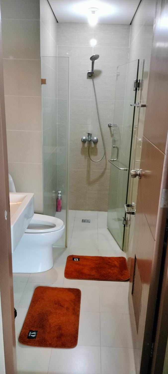 CondoTel Near Terminal 3 Airport at Two palm tree Villas Apartment hotel in Pasay