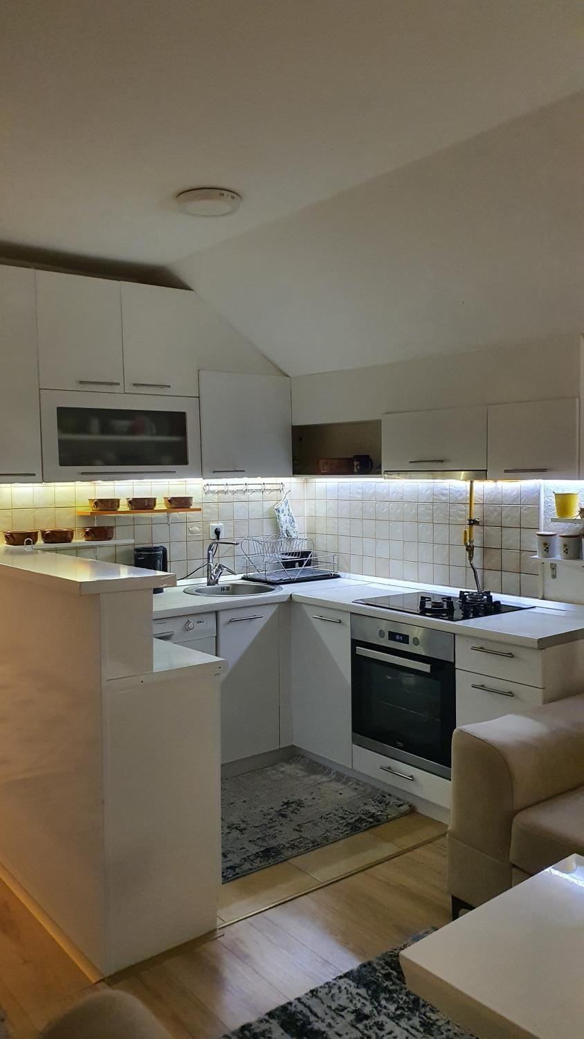 Kitchen or kitchenette, Dining area, dishwasher, oven, stove