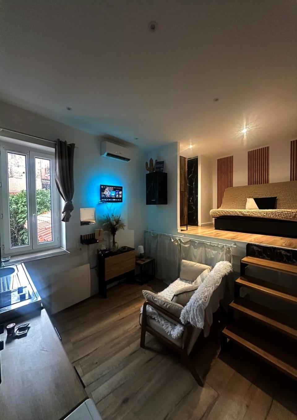 Charmant Studio Climatisé plein centre d'Aubagne Apartment in French Riviera