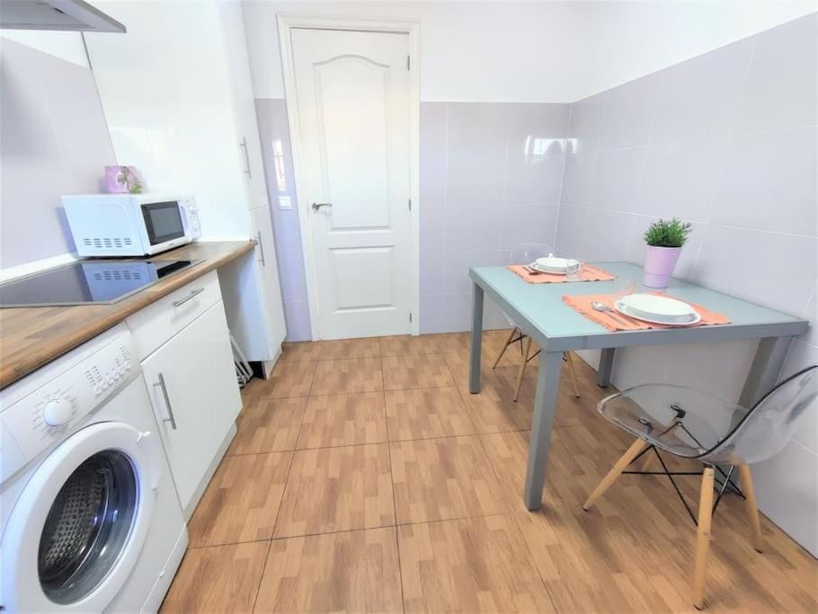 Las Casucas 2D Apartment in Santander