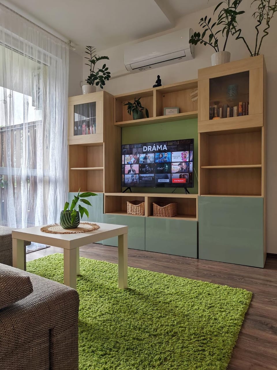 Property building, TV and multimedia, Living room, Seating area