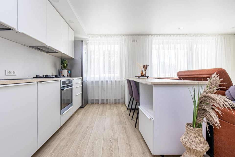 Kitchen or kitchenette, Living room, Seating area, Dining area, dishwasher, oven, stove