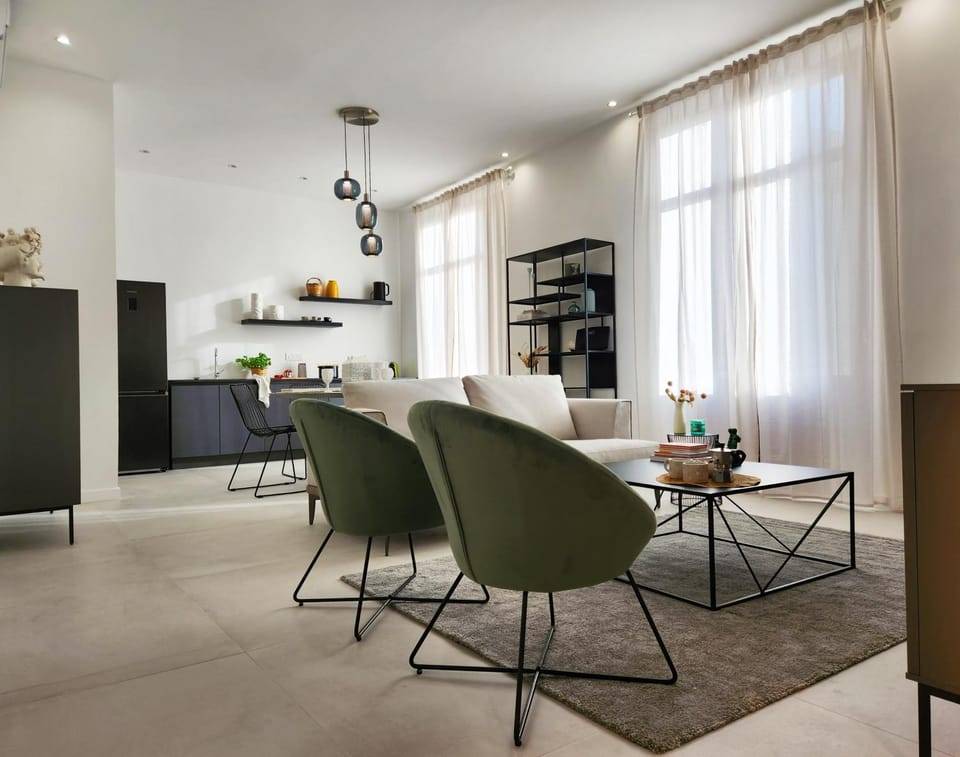 Living room, Seating area