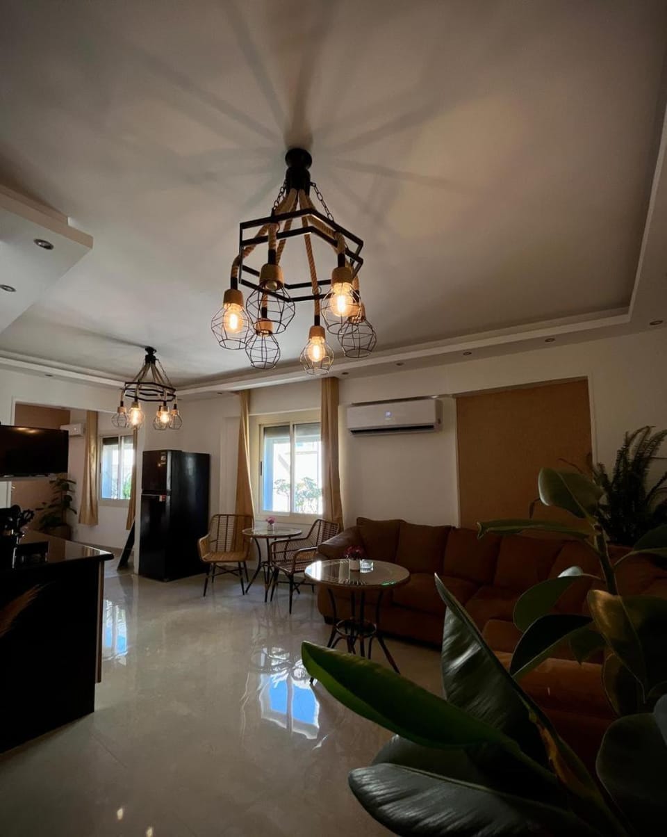 The Pharaonic SuiteInn Villa 160 Apartment in New Cairo City