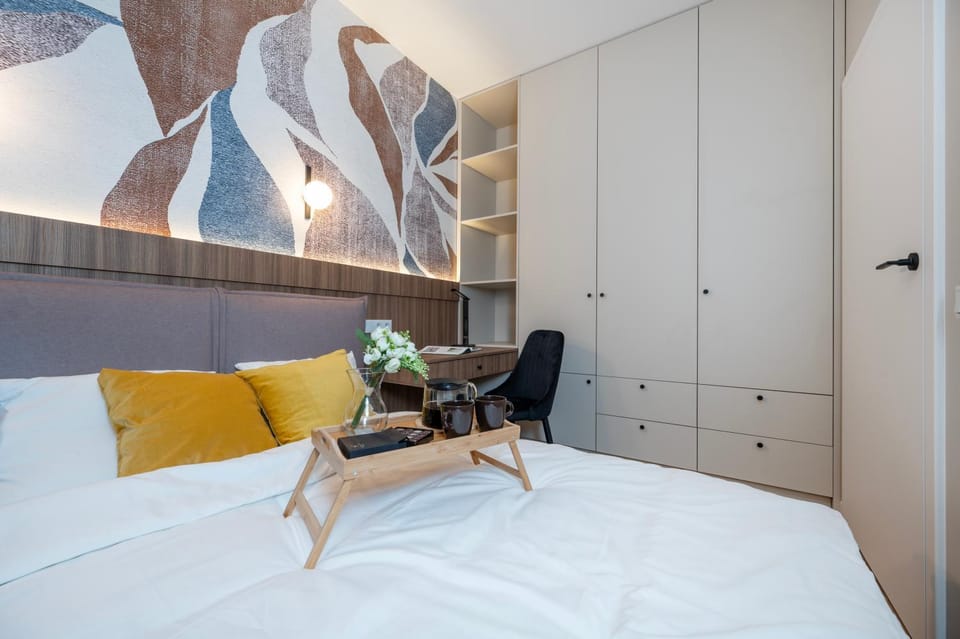 Bed, Photo of the whole room, Bedroom