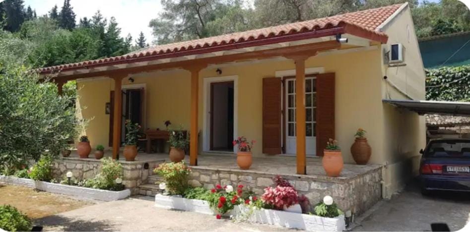 Ozias House Apartment in Peloponnese, Western Greece and the Ionian