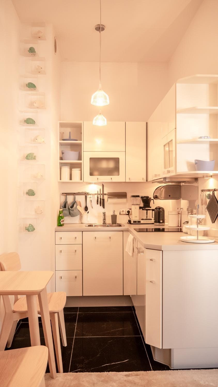 Kitchen or kitchenette, Dining area, dishwasher, pet friendly, stove