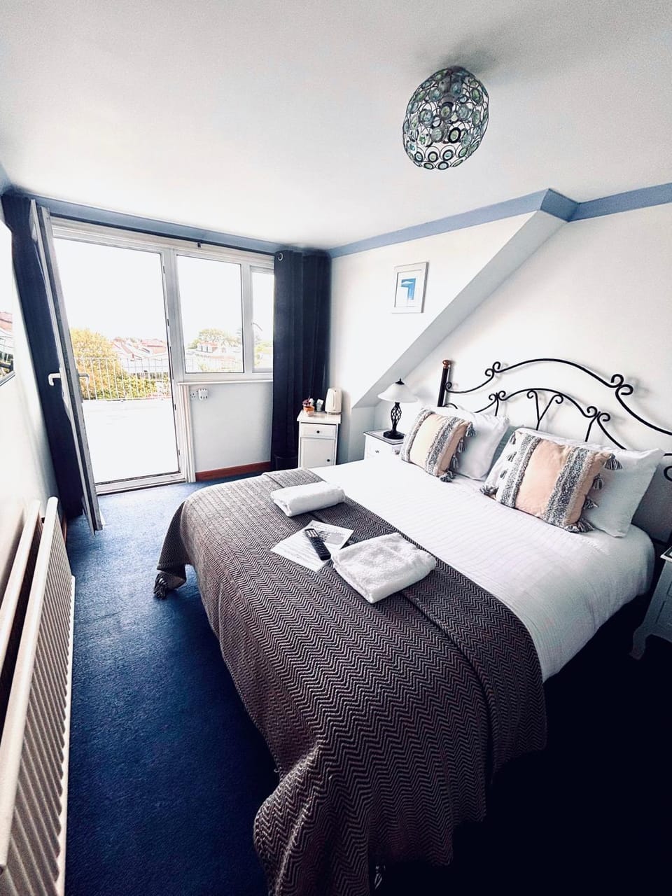 Bonjour Guest house Bed and Breakfast in Europe