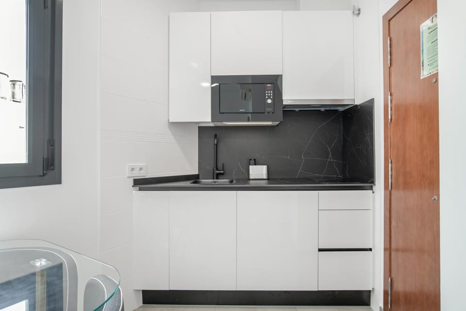 Kitchen or kitchenette, Living room