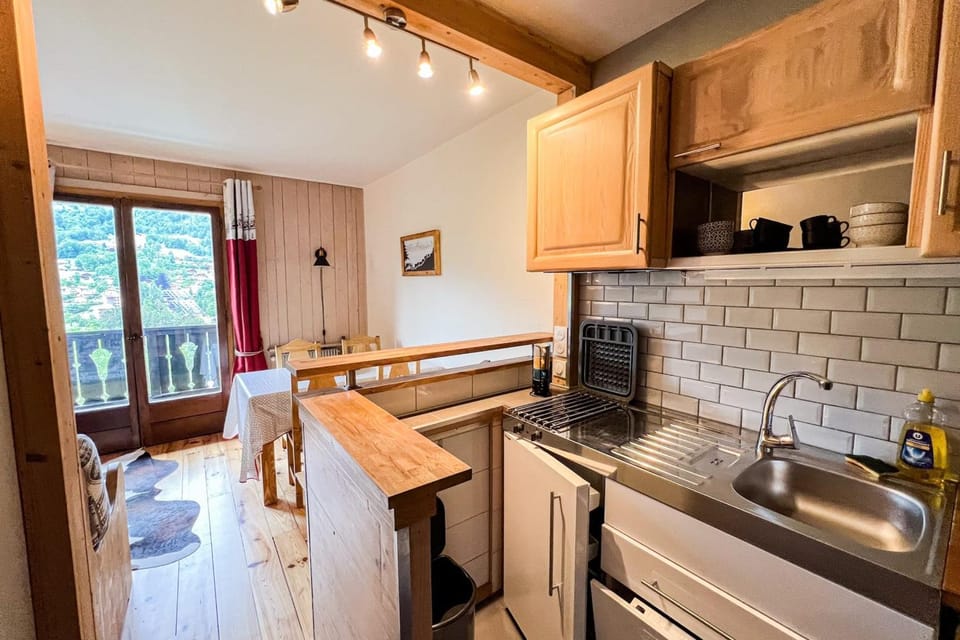 Comfortable studio with pool and view Apartment in Saint-Gervais-Bains