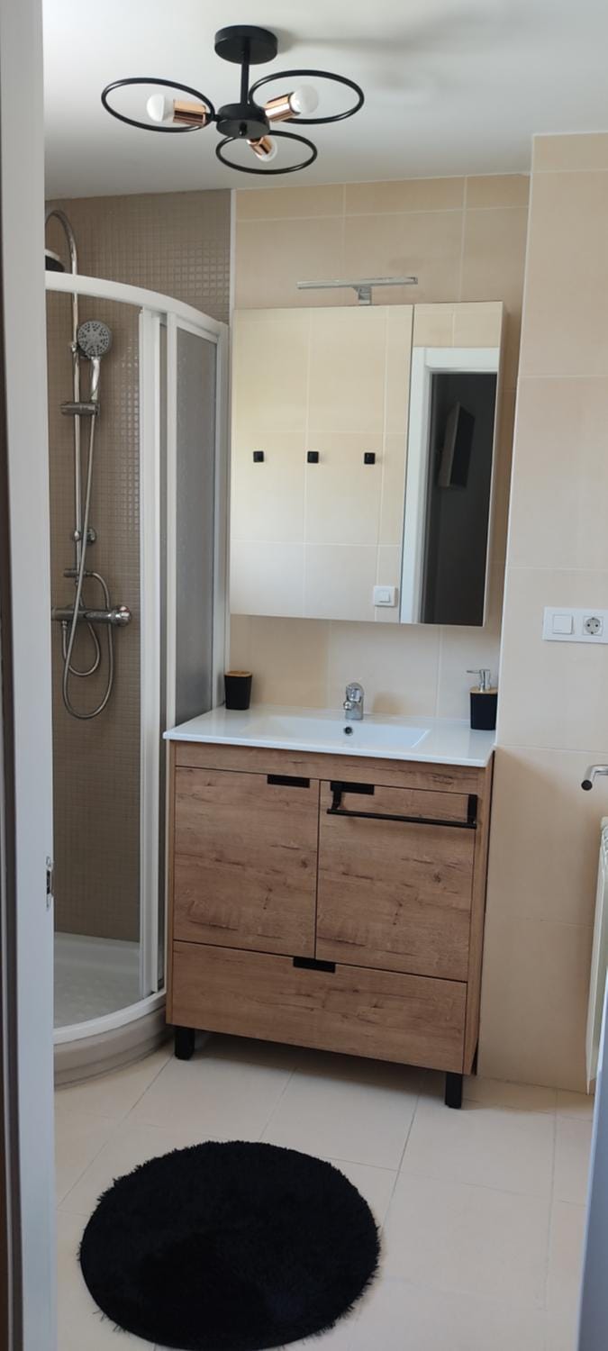 Shower, Bathroom