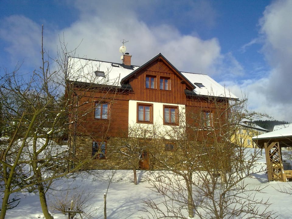 Property building, Winter