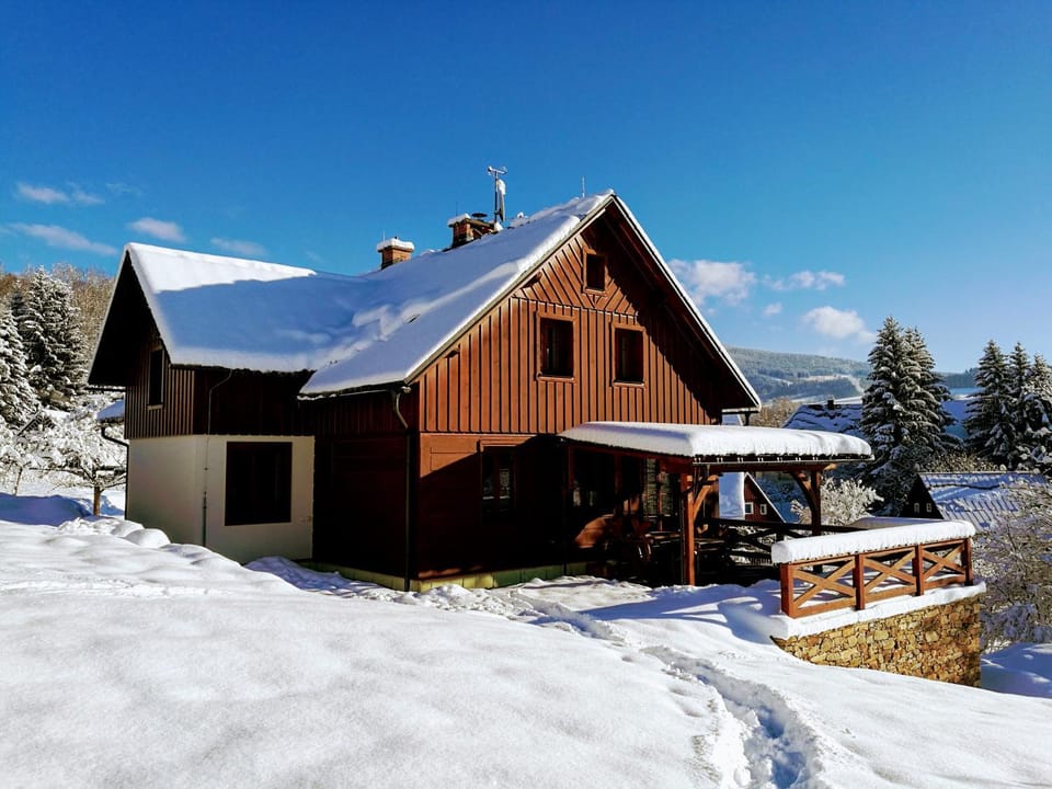 Property building, Winter