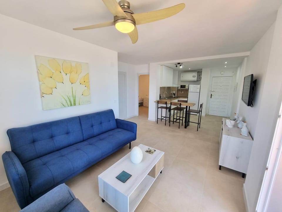 TV and multimedia, Kitchen or kitchenette, Living room, Dining area