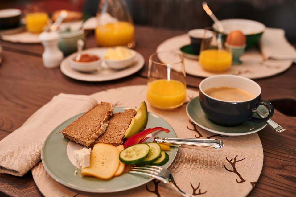 Food and drinks, Breakfast, Continental breakfast