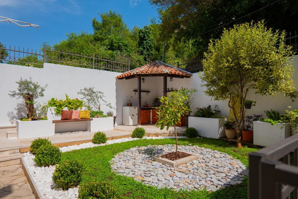 Patio, Garden, Garden view