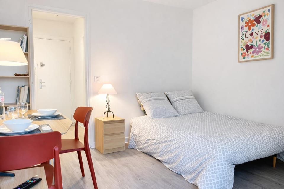 Dining area, Bedroom