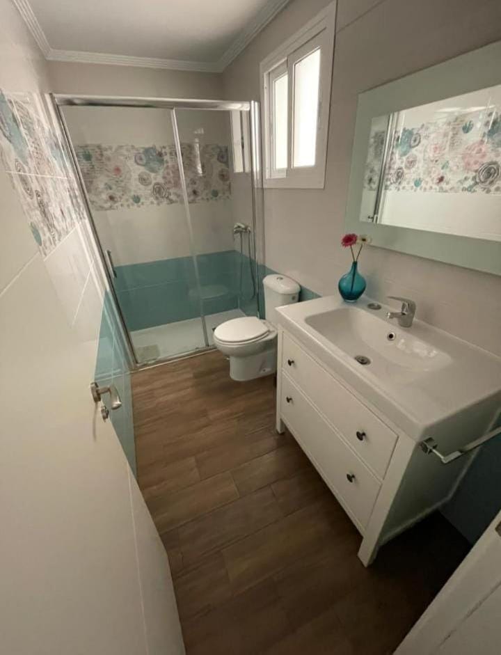 Shower, Bathroom