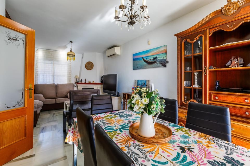 A&N Private Pool Garden Villa with BBQ Torre del Mar House in Torre del Mar