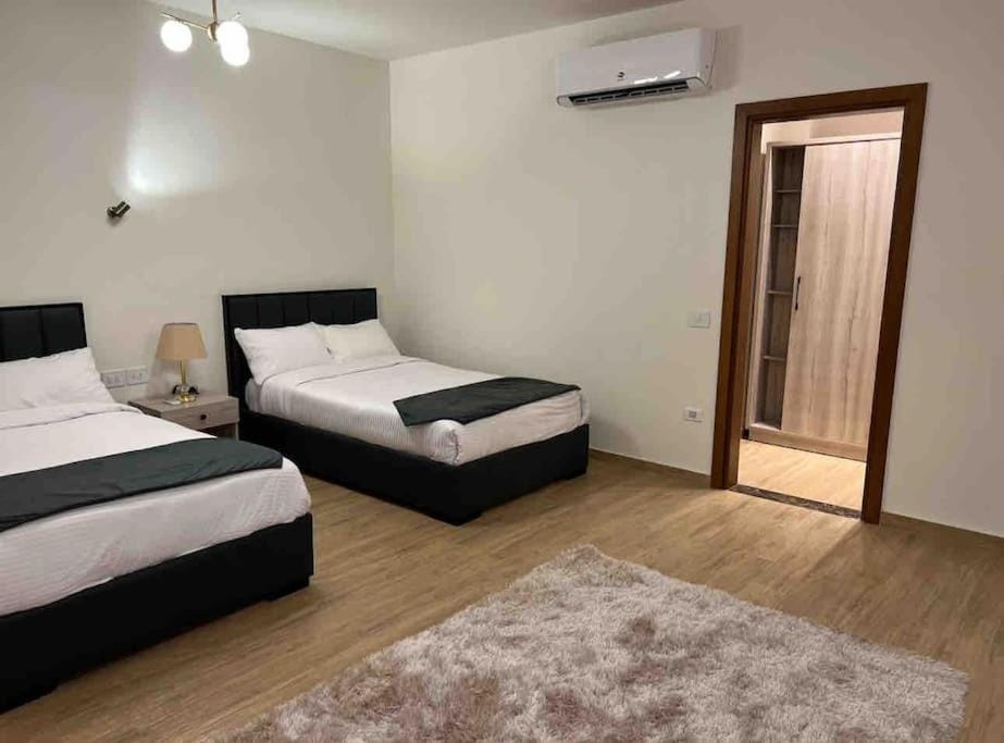 White Palace Double Room Private Bathroom 2 Apartment in New Cairo City