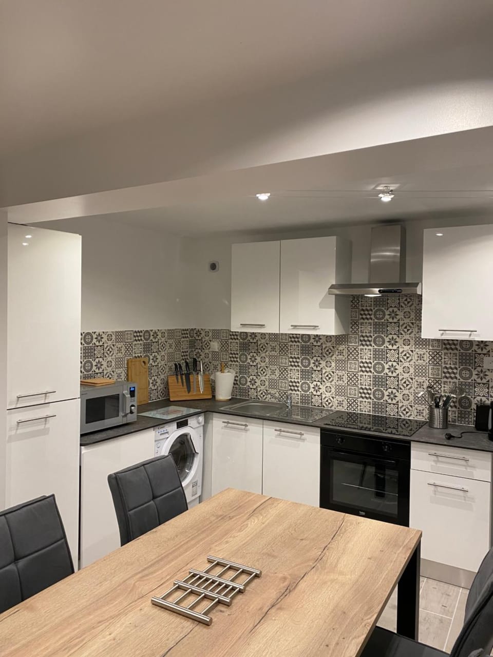Kitchen or kitchenette, Dining area, dishwasher, oven, stove, toaster