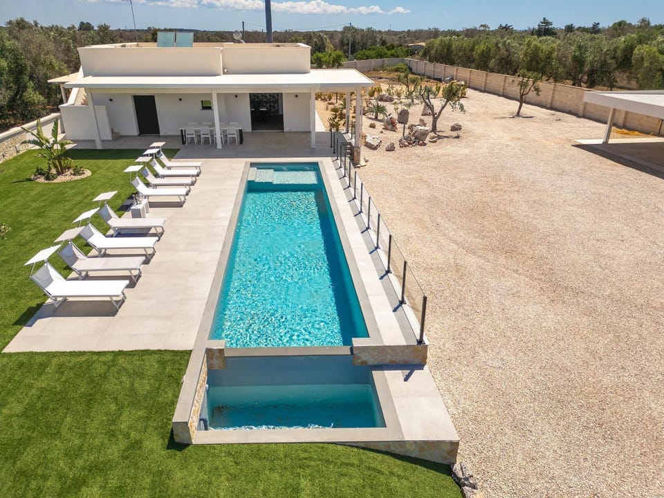 Garden, Swimming pool, sunbed