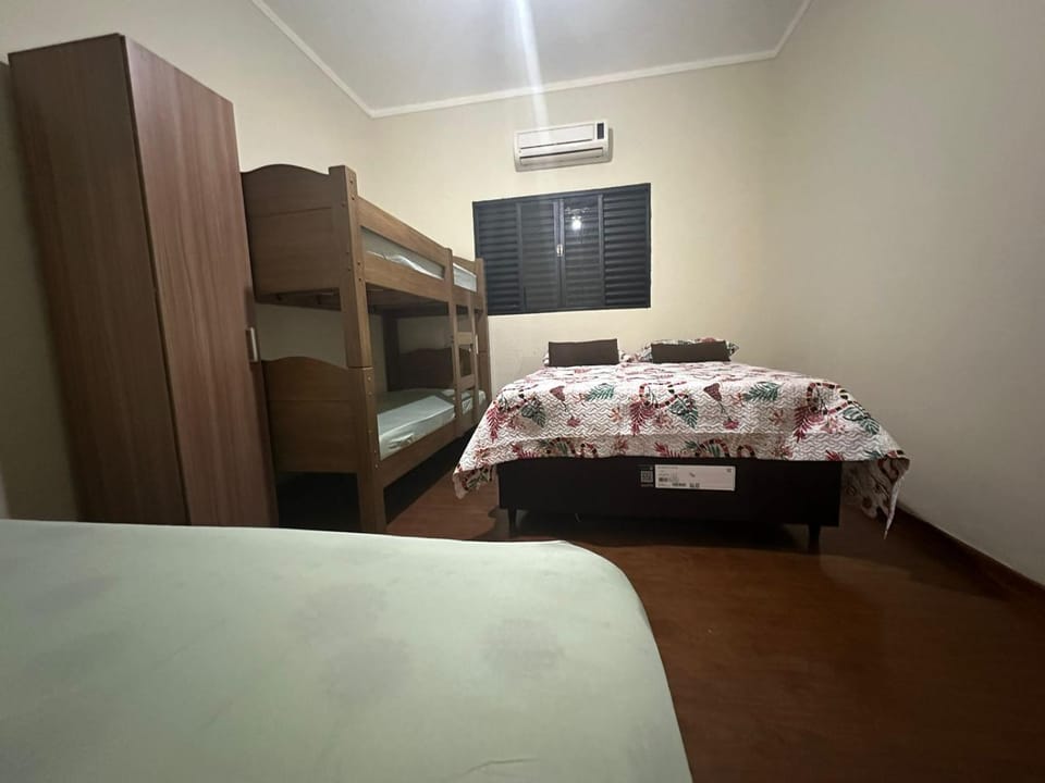 Bed, Photo of the whole room, Bedroom, bunk bed, air conditioner