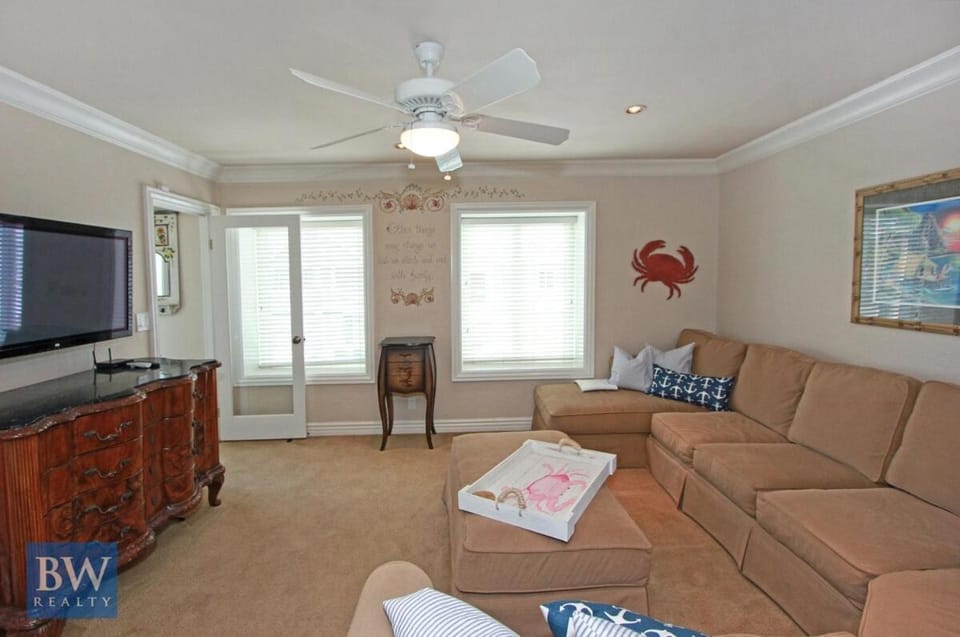3 Bedrooms House in Balboa Peninsula
